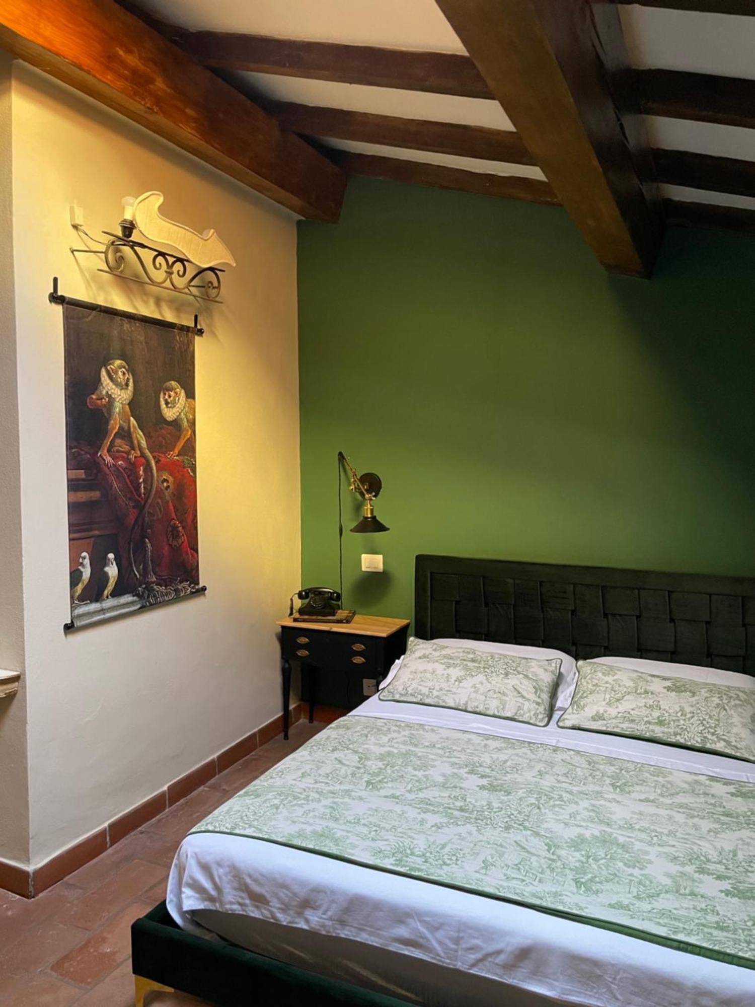 Borgogna 14 *